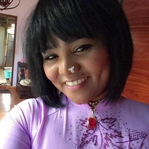 Meet your Posher, Nicole